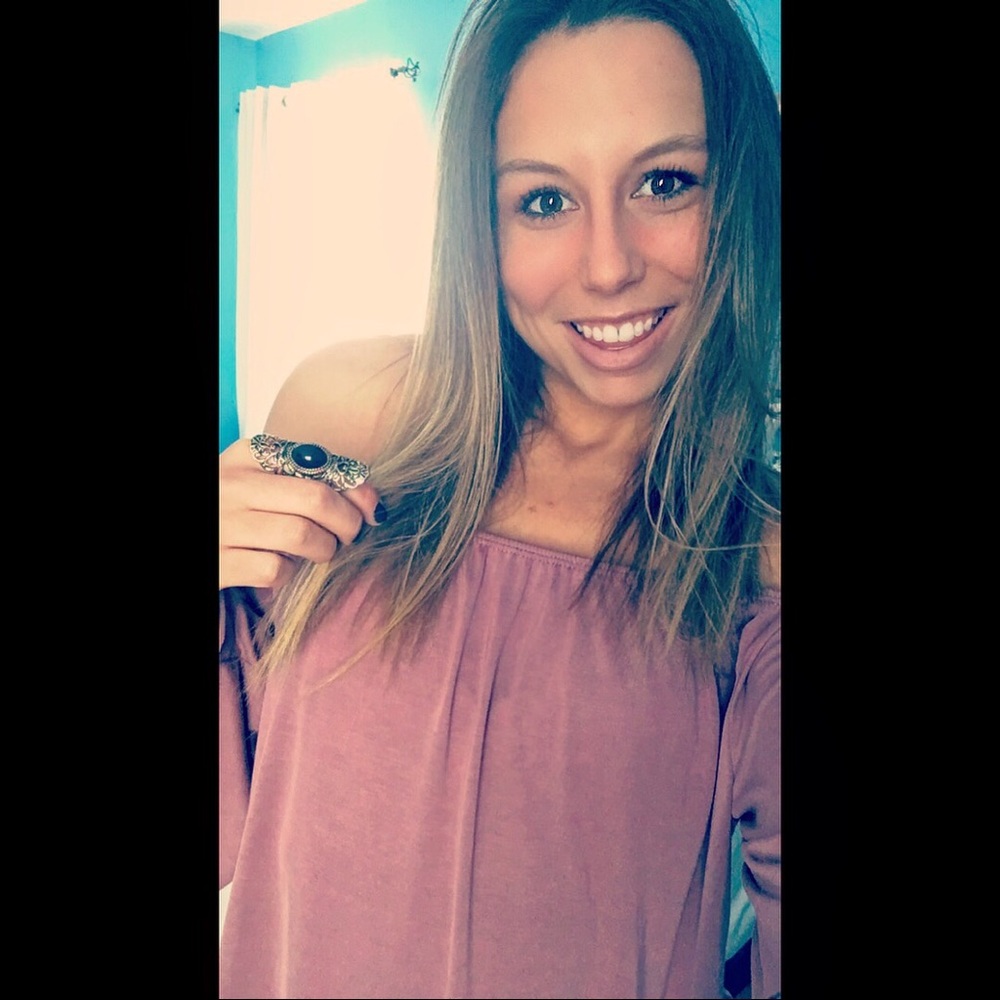 Meet your Posher, Amanda